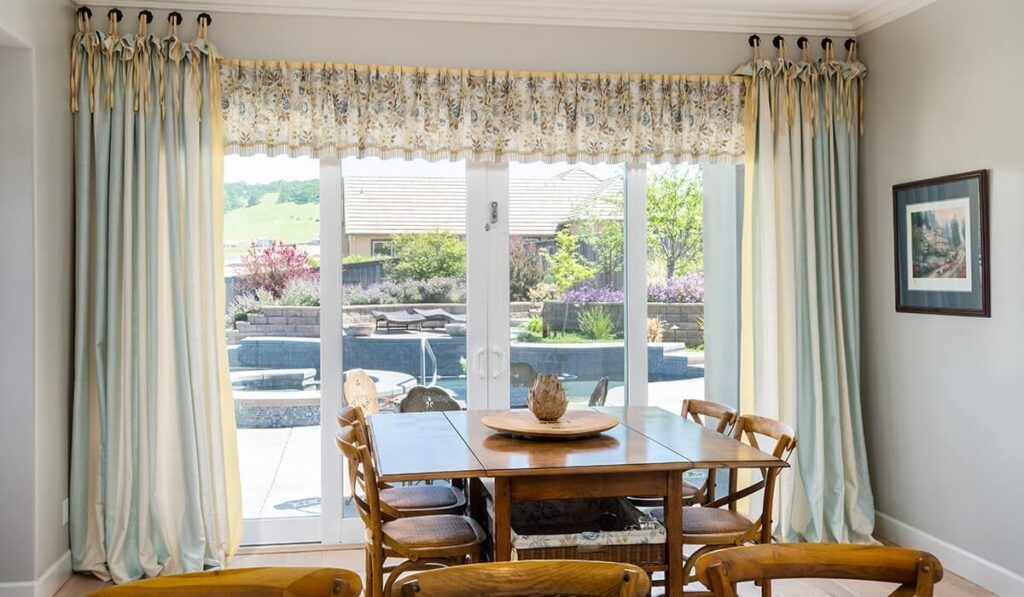 living room curtains in Dubai