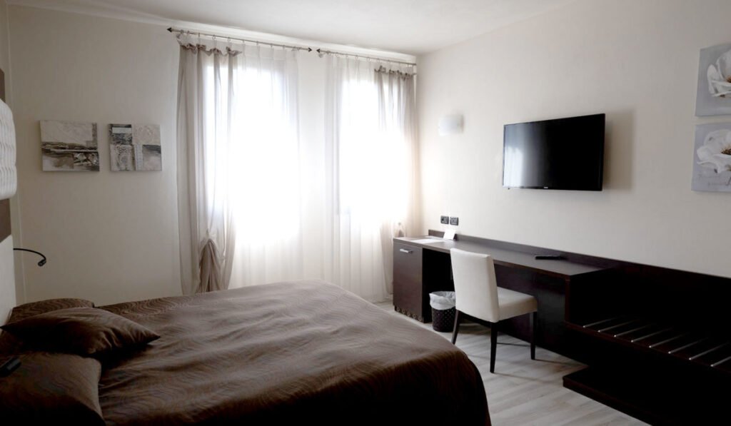 bedroom curtains in Dubai