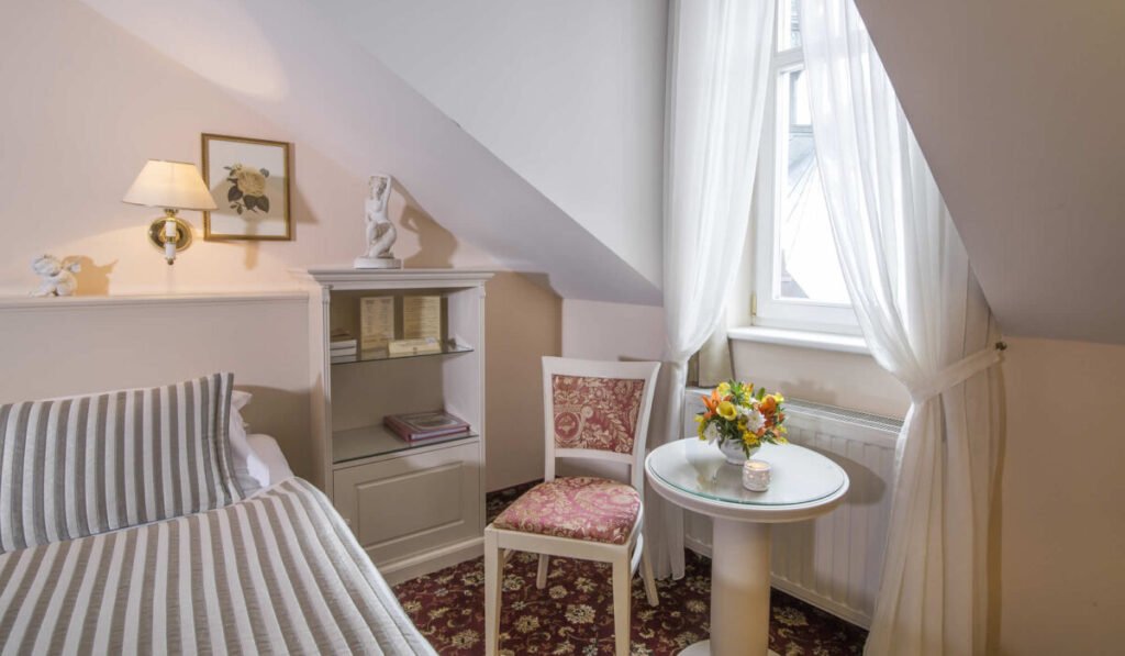 bedroom curtains in Dubai