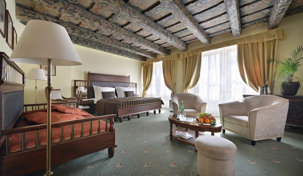 window curtains in Dubai