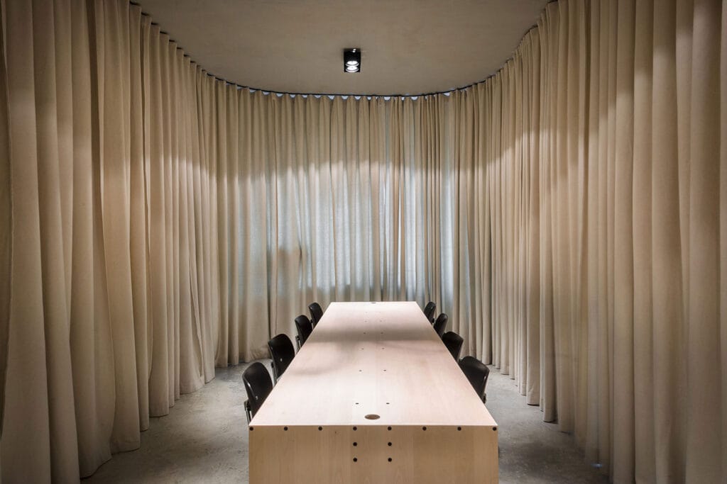 office Dubai curtains