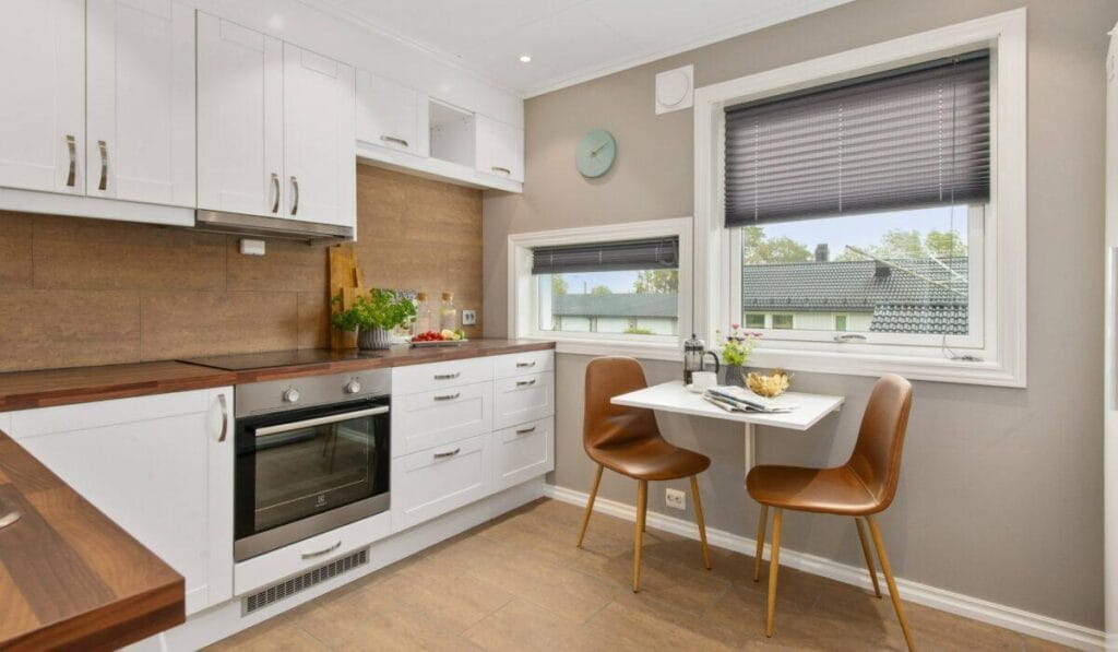 LVT flooring in Dubai