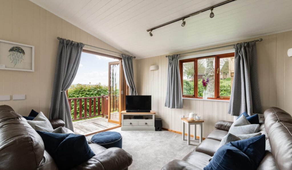 booking curtains in Dubai