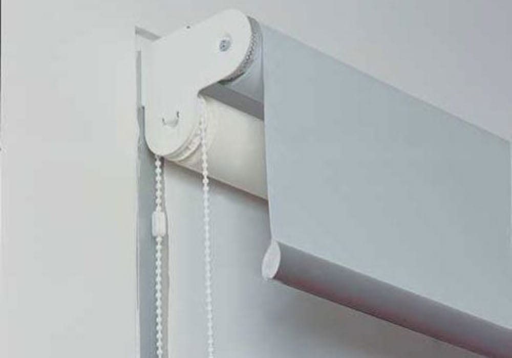 roller blinds in Dubai