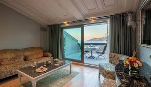 curtains & blinds expert in Dubai