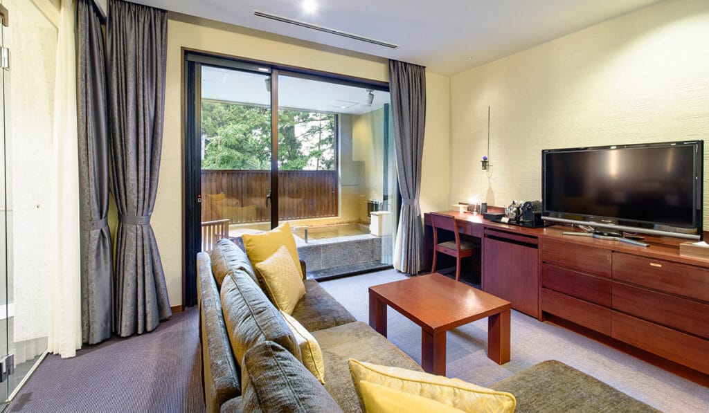 window curtain shops in Dubai