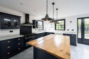 Kitchen Cabinets in Dubai