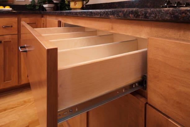 Kitchen Cabinets in Dubai